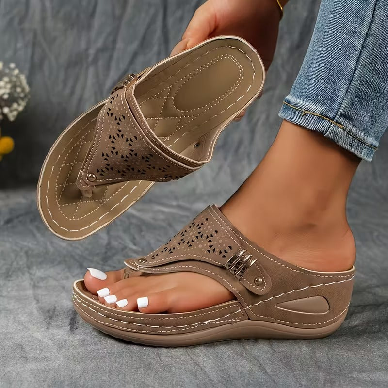 Archella Comfortable and Supportive Heeled Sandals